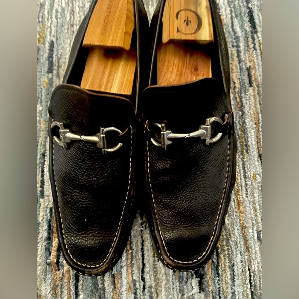Salvatore Ferragamo men’s brown leather loafer 10.5 EE
